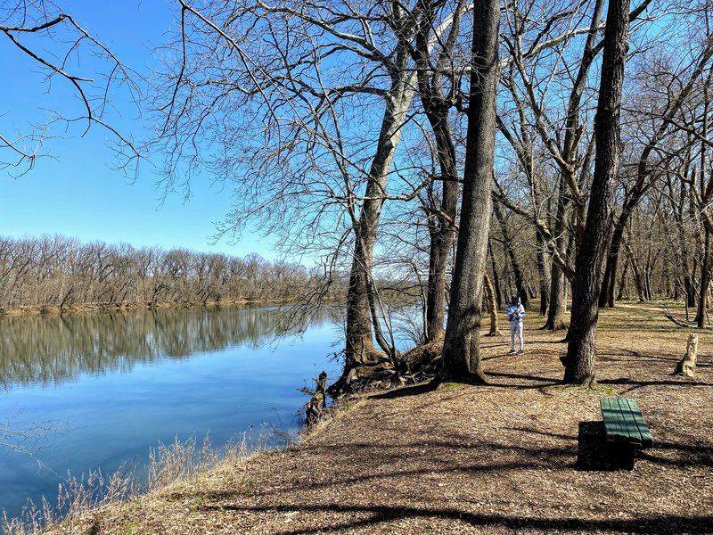 Picnic area along the Potomac River