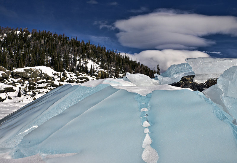 Lake Haiyaha blue ice