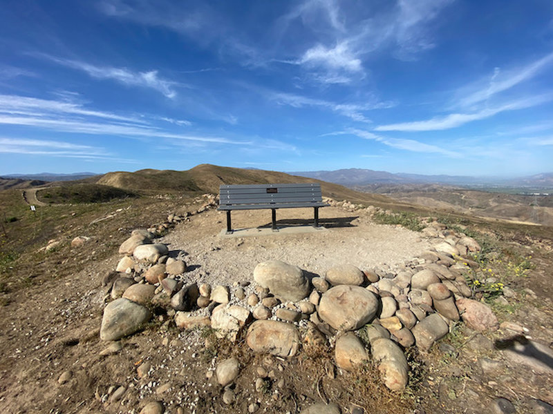 The memorial bench at the end of the Harmon Canyon overlook trail