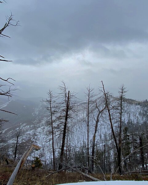 View from the saddle at the top of Meriwether Canyon. Some snow drifts present at the end of April.