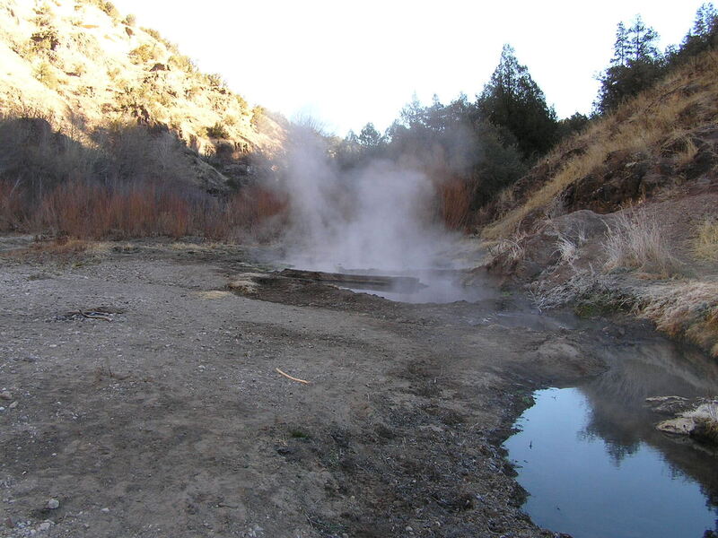 Hot springs along Middle Fork trail approximately one mile from trailhead (12-26-2006)