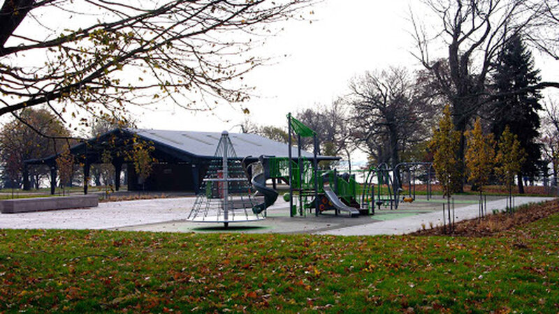 Lake Ontario Park splash pad