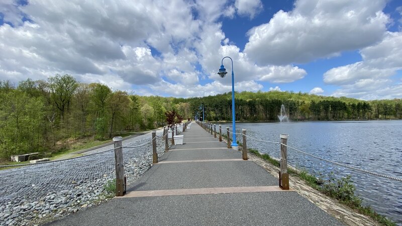 The Orange Reservoir Loop is an excellent place to walk with your pet.