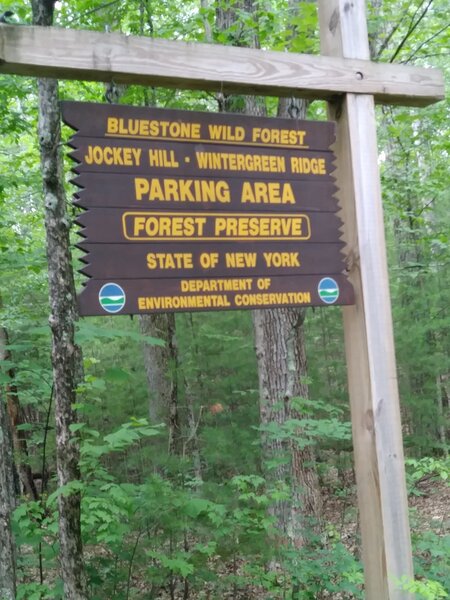 Trailhead parking area