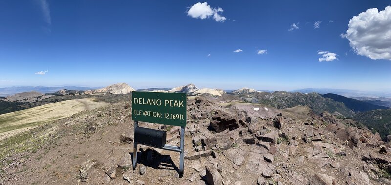 Delano Peak Summit and Mailbox.