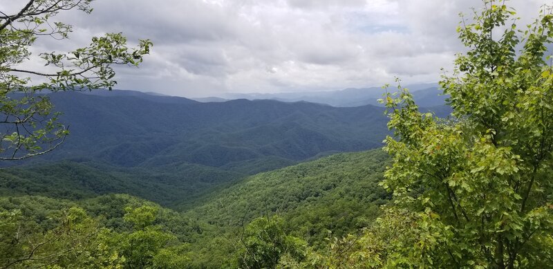 First view of the mountains along the ridge.