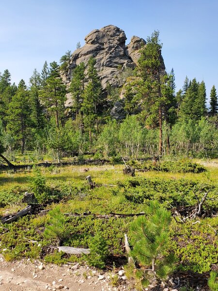 Little rock formation along the trail.