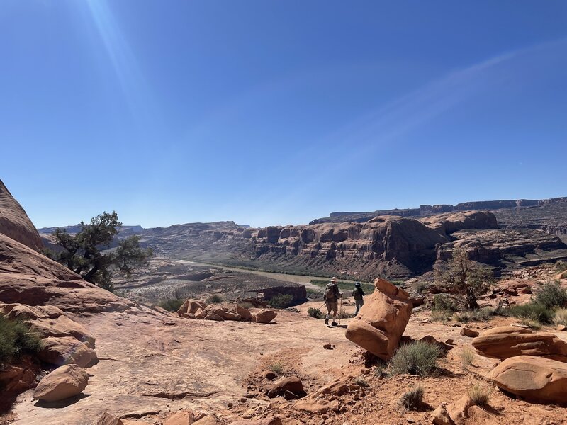 The view over the valley from Pinto Arch