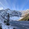 Coming around Rawson Lake with a view of the Mount Sarrail amphitheater