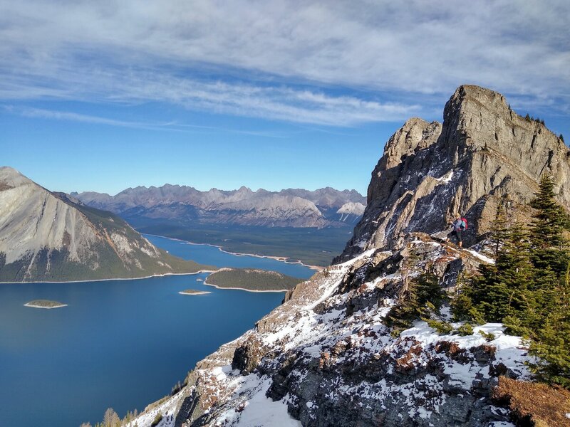 Views of Upper Kananaskis Lake from the ridge.