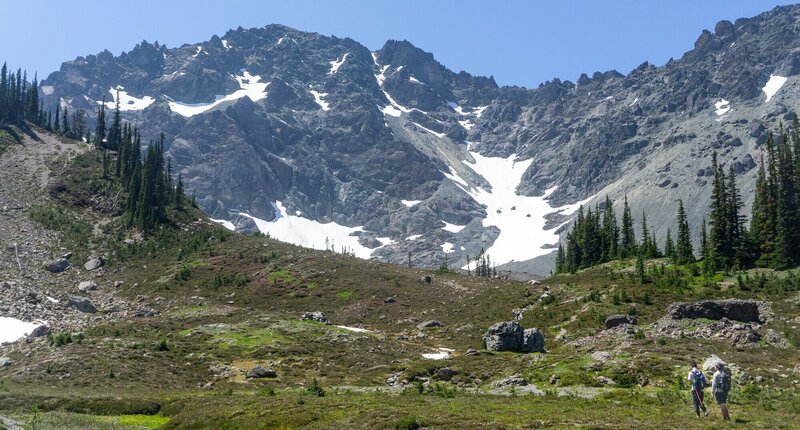 Hikers beneath Mount Deception in Upper Royal Basin