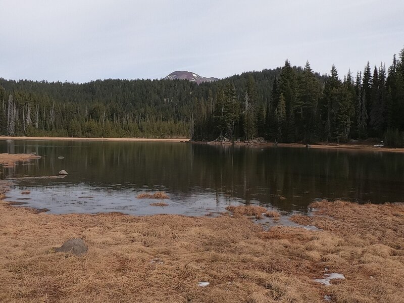 Sisters Mirror Lake with South Sister in background (11-7-2019)