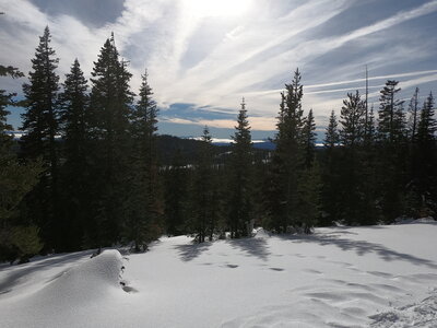 View south from trail summit towards trailhead (1-14-2022).