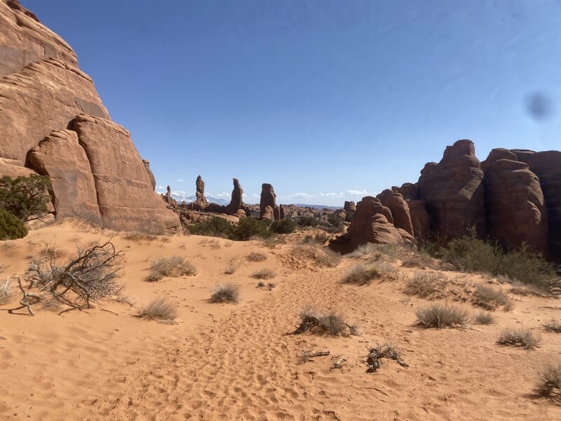 Approach to Tower Arch. Just after turning the corner, and entering the fins.