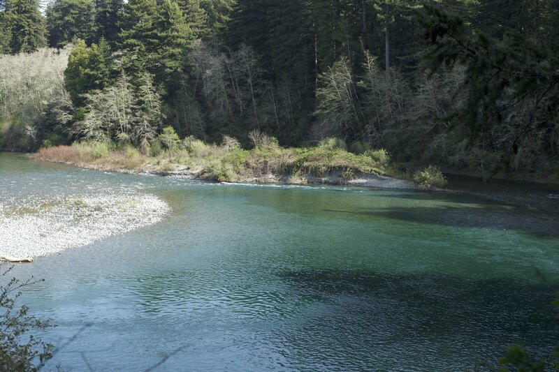 Quiet and peaceful views of the Smith River