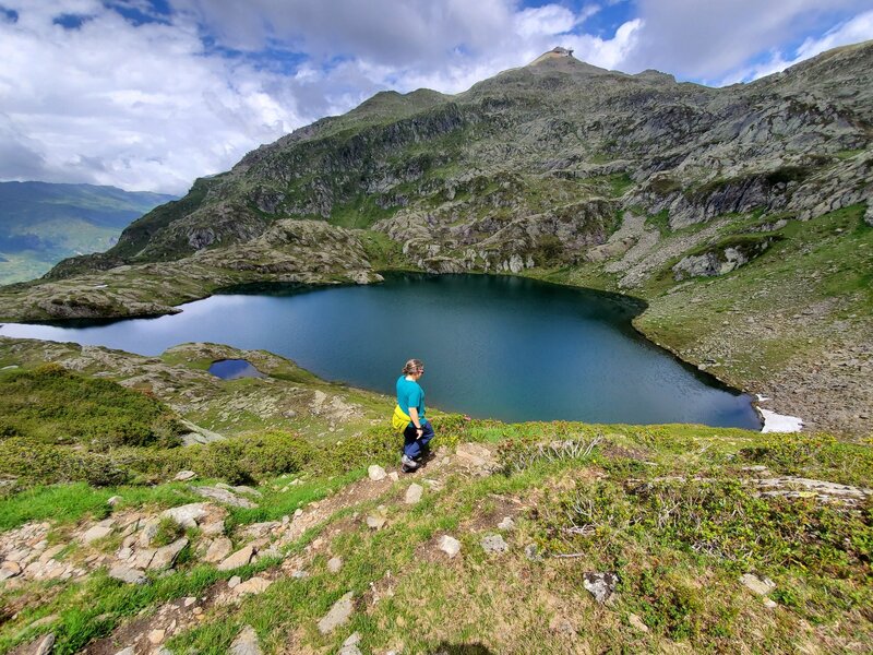 Descending to Lac du Brevent