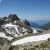 Crossing a few small snowfields to reach Lac Cornu.