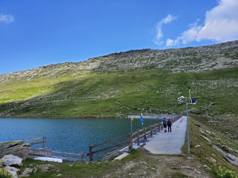 One of the may ponds/lakes in the Märjelen area.