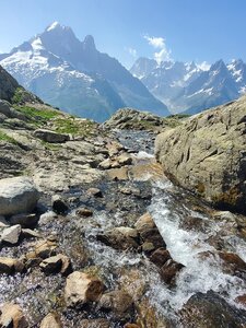 The stream draining Lac Blanc