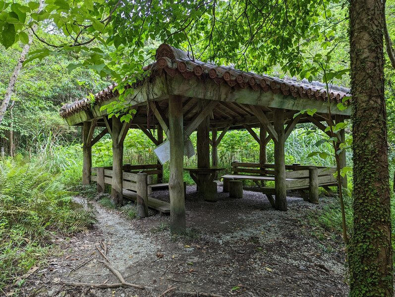 Picnic spot along the Fukugawa Falls Trail.