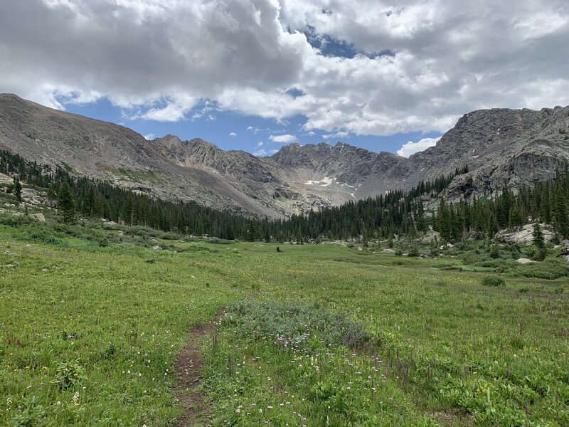 The approach to Mystic lake.