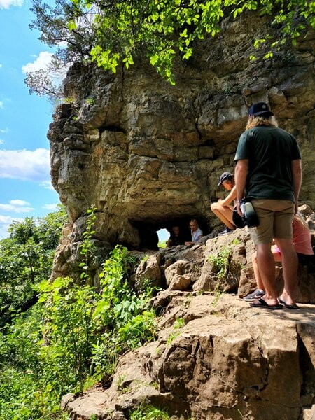 The keyhole in the base of Chimney Rock.