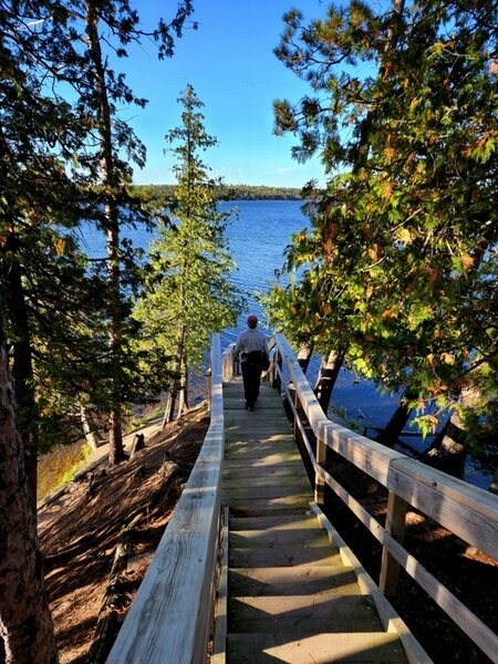 The stairs to the lake shore at the end of the trail.