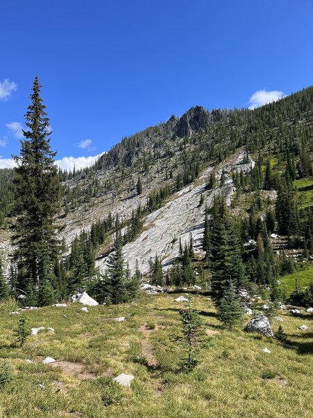 Trail down to East Gospel Lake.