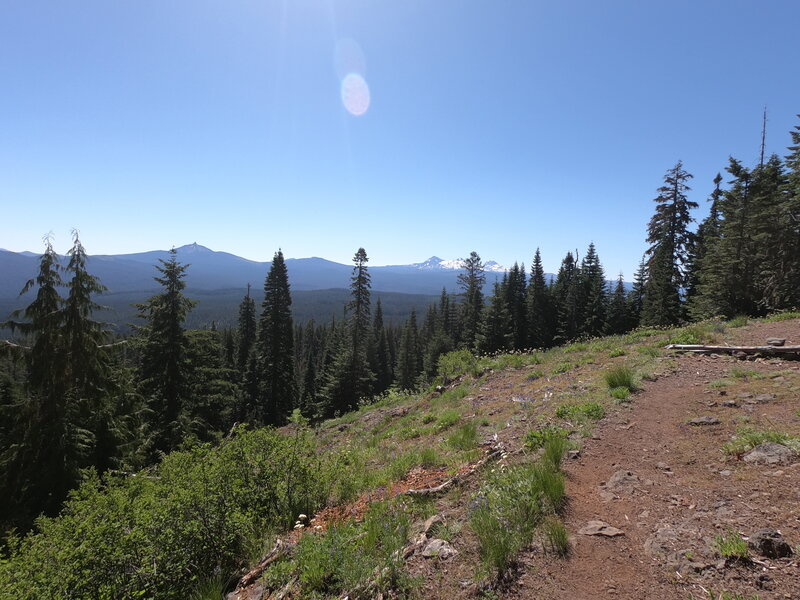 Mt Washington and 3 Sisters from trail (7/3/23).