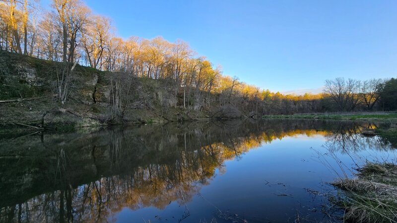 Side trip, area below the trail at sunrise.