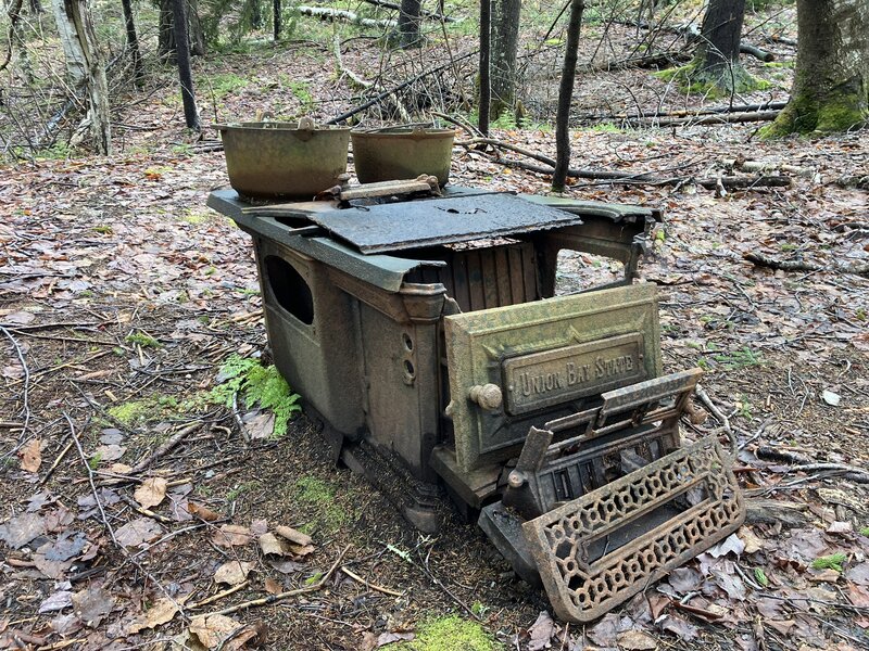 Old stove, along the Kulish Ledge Trail.