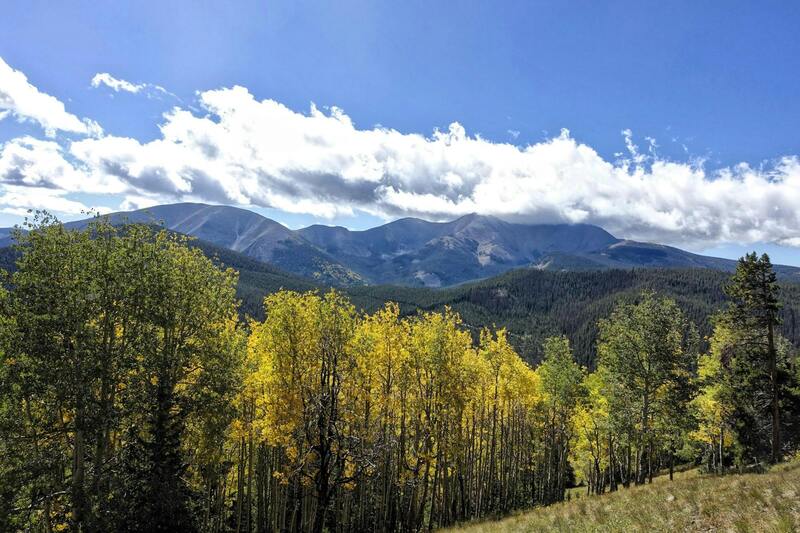 Mountain view from the top of Starvation Creek.