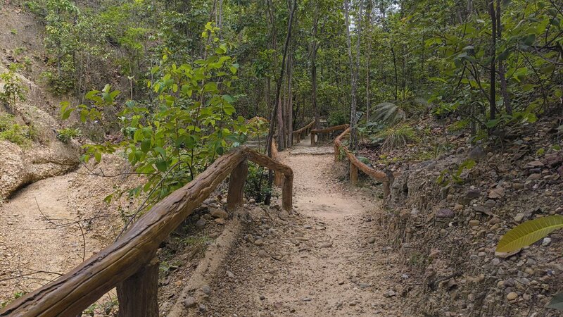 Paved walkway to the Par Chor.