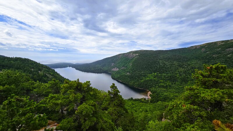 Bubbles Trail. View of Jordan Lake.