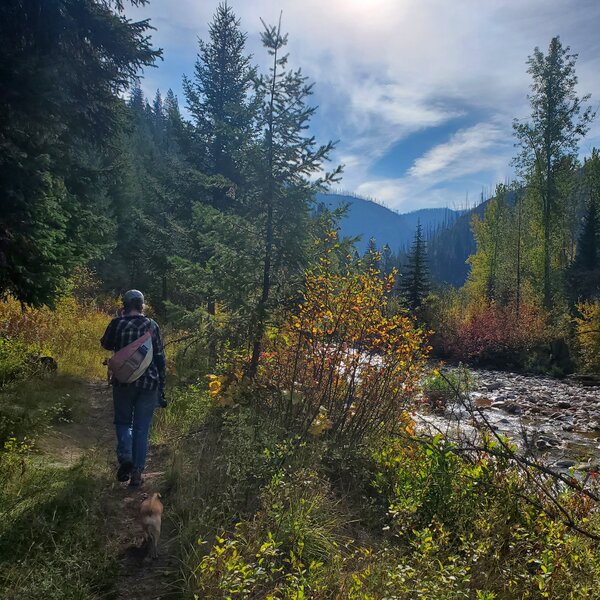 Hiking along the trail in the fall.