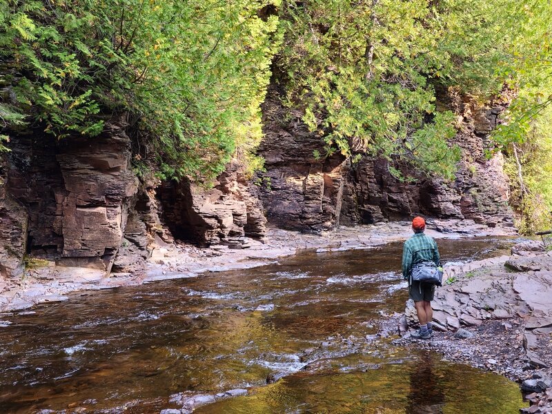 Downstream from where the SHT crosses the Devil Track River.
