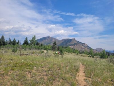 Start of the trail with Thunder Butte in the background.
