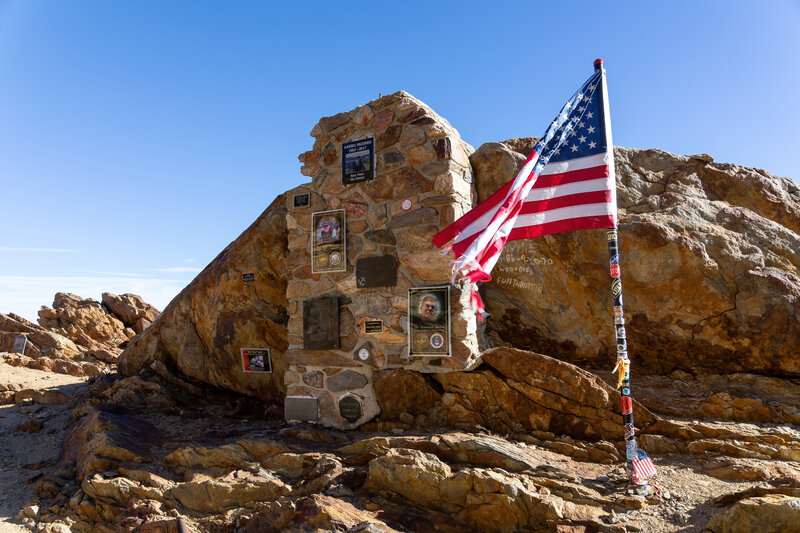 Commemorative plaques near Kwaaymii Point.