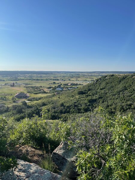 Great views from the edge of the mesa.