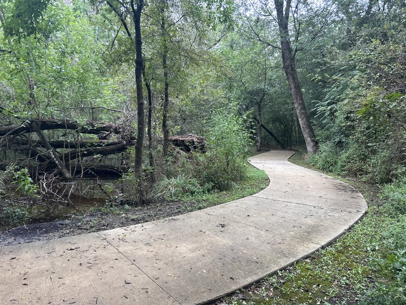 A good hike this trail goes in and out of woods and a subdivision it's a nice walk watch out for dog poo.