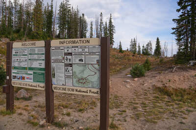 Map is wrong. Trail does not end in campground (though it could), it ends at the TH by the signs, by the bend in the gravel road.