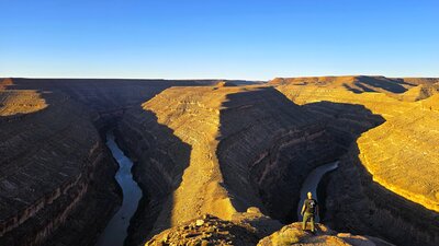Morning at Gooseneck State Park