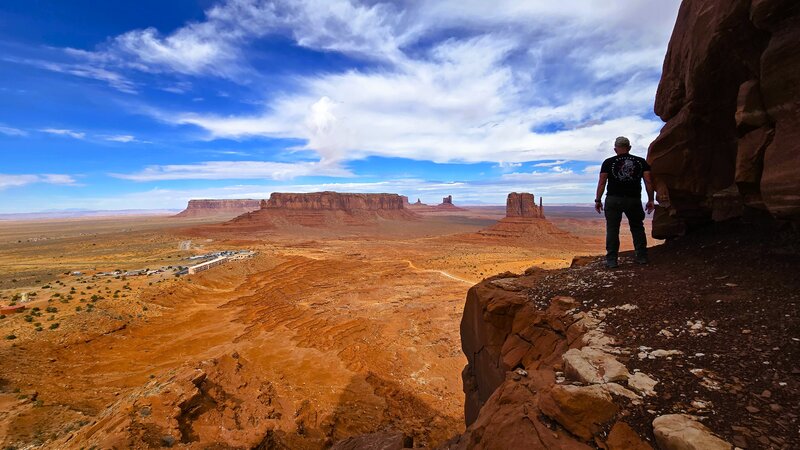 The end point of Mesa Rim Trail.