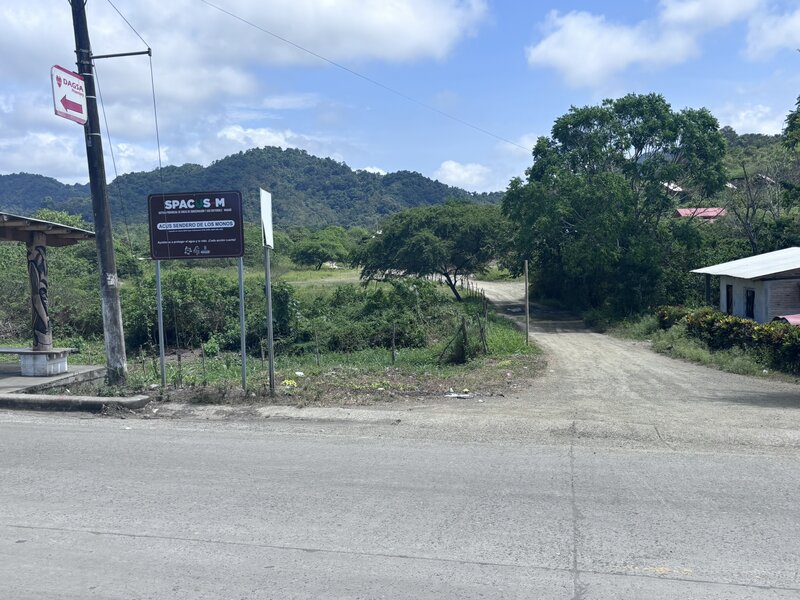 The start of the trail.