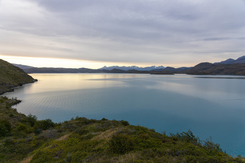 An overcast sunrise above Lago Pehoé.