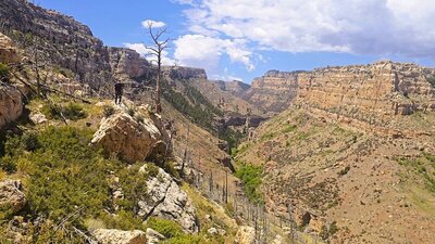 Outlaw Cave Trail