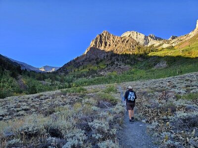 Turning south toward McGee Pass.