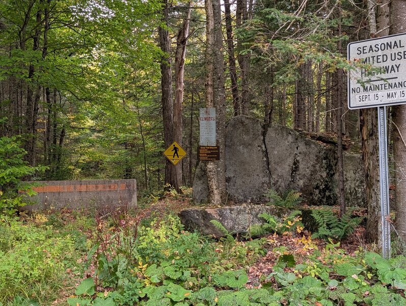 Mountain Ln Trailhead